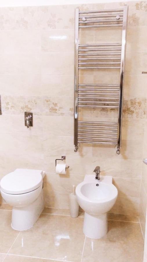 B&B Vento Del Sud Palermo Bagian luar foto