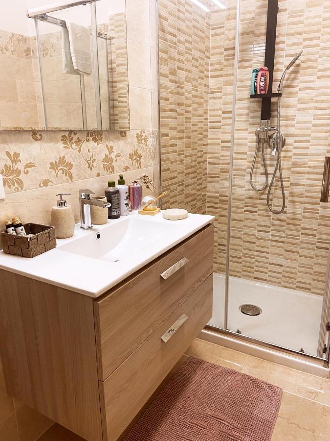 B&B Vento Del Sud Palermo Bagian luar foto